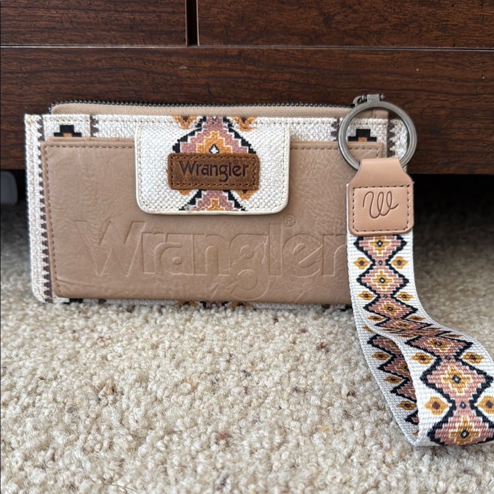 Wrangler Tan Wallet with Keychain